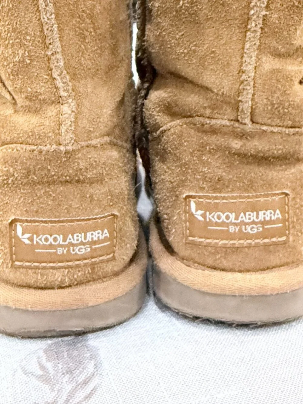 Koolaburra by UGG Kids Chestnut Bow Faux Fur Boots Size 1 Girls Winter Boots